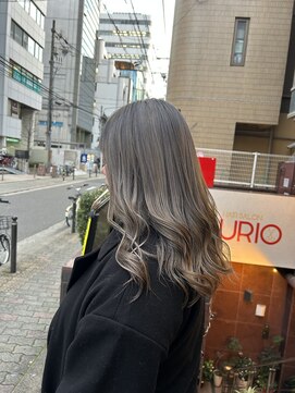 キュリオ(CURIO) ハイトーングレー☆