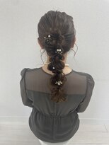 シュシュ(shushu)&nbsp;編みおろしポニーテール♪