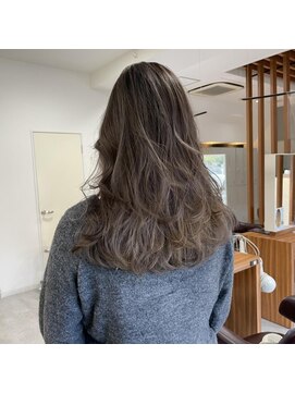 リー 京都西院(Lee) レイヤーカット/ブリーチ/髪質改善/ハイトーン