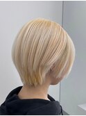 ブロンドショート[ネビージュ/黒髪/小顔/新宿] 