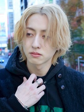 ナチュラル 渋谷(NATURAL) フェザーパーマ/スパイキーショート/サーフカール[メンズ/渋谷]