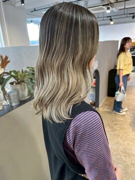 メリー オオサカ(Merly Osaka) バレイヤージュ