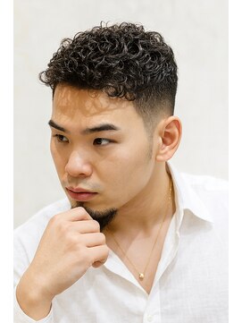 形状記憶パーマ、ヒートカール技術