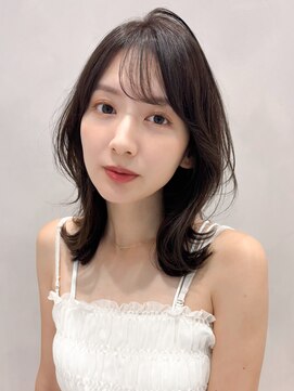 アグノス 青山(Agnos) 大人ガーリー小顔カット艶感ナチュラルカールワンカール美髪