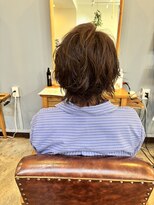 スアバイキキ(SuA by kiki.)&nbsp;ミディアムレイヤー/ハッシュカット/ワインレッド[千葉]