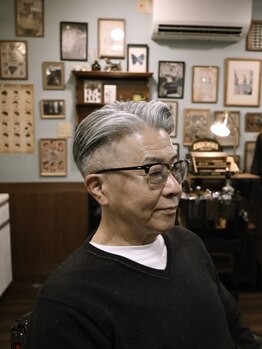 ディーアイジーカットクラブ(DiG CUT CLUB)の写真/髪を切ることは義務ではなく嗜み。ヘアカットだけでなく所作、香り、音を味わう時間を日常の余白に。