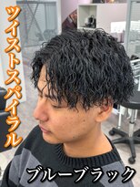 ルースト 心斎橋店(ROOST)&nbsp;刈り上げセンターパート/波巻きツイストスパイラル/大阪