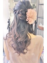 ボイス(Voice) フェミニン★ツイスト&カール★ハーフアップ