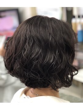 カットハウスソーソー(cut house SO-SO) カット＋ナチュラルパーマ