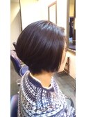 ショートボブ