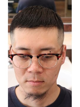 アクセプトザワールドバーバー(Accept the world barber) クロップ×fade