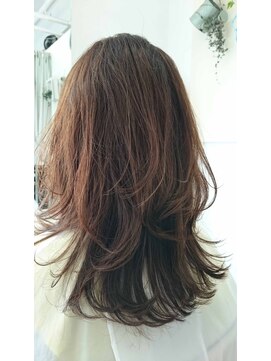 スタッフ イット ヘアー オーガニックカラー×レイヤーカット♪