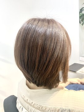 アールサロン オカザキ(Rr salon.OKAZAKI) 前下がりボブ