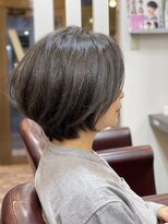 ロル(lol)&nbsp;アッシュグレー×ショートボブ