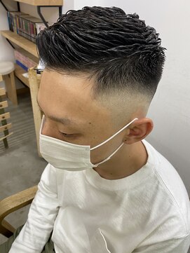 キューズ クラブ(cuz KLUB) 【cuzKLUB】バーバースタイル スキンフェード×濡れパン［池袋］