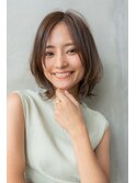 かき上げシルバーカラーサイドグラデーションスリークショート