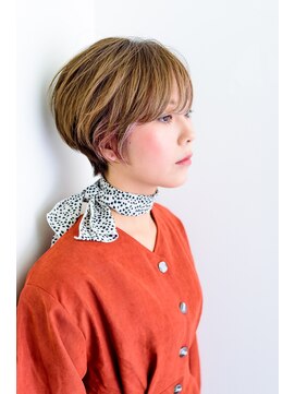 ディーボーイリタ 光の森(D-BOY Lita) 丸みショート