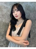 黒髪暗髪透明ぱっつん前髪小顔顔まわりカットミディアムレイヤー