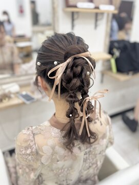 プティクローシェ バイ クオーレ(petite cloche by CUORE) 編み下ろしポニーテール