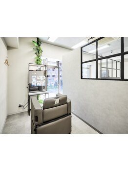 AI機能搭載の【スマートデイバスミラーECILA】ご用意◇初めてのスタイルもまずはミラーでお試し可能です＊