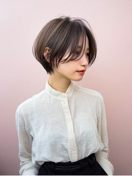ミー 岡崎(mii) 抜け感ショートボブ