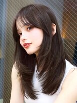 ミリバイアフロート(MIRI by AFLOAT)&nbsp;【島田佑】ミディアムレイヤーカットグレージュ顔周りカット
