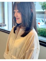 トイズファクトリー(Toys Factory)&nbsp;ストレートとレイヤーカットでお悩み知らずのヘアスタイルに♪