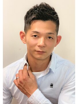 クオンヒール 淀屋橋店(QUON HEAL) スペインカール/スパイキーショート/フェザーパーマ/フェード