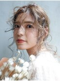 ポニーテールとふわふわな顔周り_ピンクベージュボブルフ_8086