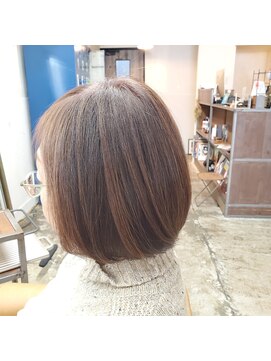 ゼットサロン(Z SALON) カラーリスト小野による素敵な白髪染め５