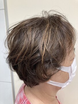 サロンドユー ベルポート本店(SALON DE U) 上品なハイライトでイメチェン!