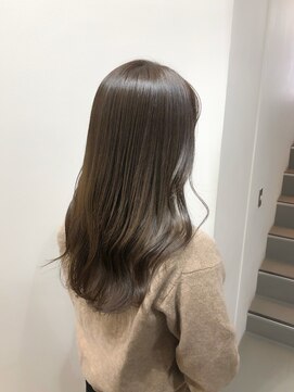 ネイヴィル(navile) 赤味ゼロ！オリーブベージュ