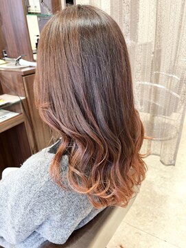 ブランシェ 名鉄小幡駅前店 グラデーションカラー