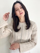 マリアバイアフロート(Maria by AFLOAT)&nbsp;【山田】センターパートアッシュグレージュ