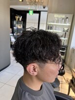 アイズ 海老名(AIZU) ツイストスパイラルパーマ センターパート アップバングパーマ