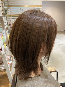 エーデ(A DE) ミディアムウルフ