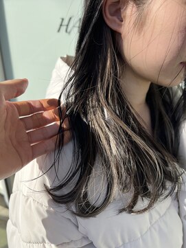 アイリス(IRIS) 【インナーベージュ】