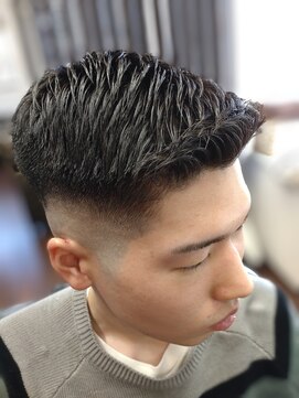 トバ(TOBA) スキンフェード