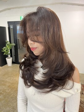 メリー オオサカ(Merly Osaka) バタフライカット