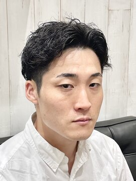 ヨシザワインク プレミアム 横浜 桜木町店(YOSHIZAWA Inc. PREMIUM) ツイストスパイラルツーブロック刈り上げアップバング