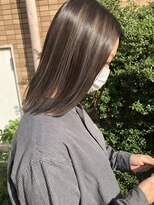 ウニレ バイ センス(unire by sense)&nbsp;【ハイライト】しっかり筋が見えるハイライトカラー/ボブカット