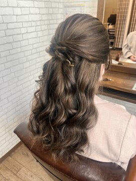 ラシクベル(Lashiku Belle) ハーフアップ　4/10