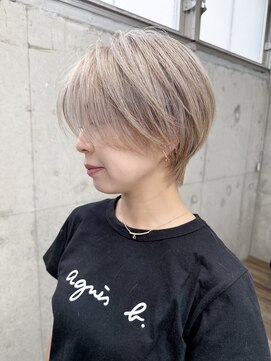 アルマモモ(Alma momo) ハイトーンショート