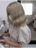 ブロンド/ブロンドベージュ/ホワイトブロンド