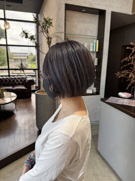 アールトゥーヘアー(art To Hair) ブルーアッシュ/ショートボブ/秋冬カラー