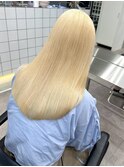 ホワイトベージュ顔まわりチョコブラウンミディアムレイヤー
