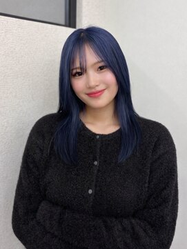 リエンスクレア(RIENS xrea) エフェクトでネイビーブルー × 川田那々海 (髪質改善)