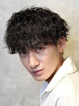 レイズルーツ 名古屋(RAYS ROOTS)の写真/初めてでも大丈夫。学生にも優しい価格と丁寧な施術で理想のヘアが叶う通いやすさ抜群の人気サロン！