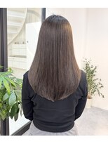 エブリ(evri)&nbsp;髪質改善ストレート　ストレート　縮毛矯正　カット　前髪カット