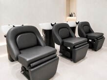 グロウ 赤羽(grow)の雰囲気（首が痛くならないシャンプー台で至福の時間をお過ごしください。）